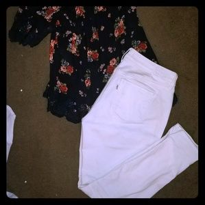 Levi's white super skinny jeans